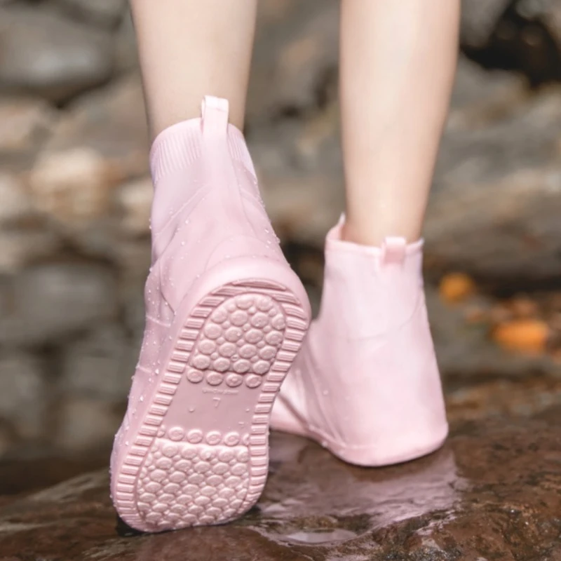 En iyi Çizmeler Su Geçirmez Ayakkabı Kapağı Açık Yağmurlu Günler Silikon Malzeme Unisex Ayakkabı Koruyucuları kaymaz Kullanımlık yağmur çizmeleri Kapak - 3